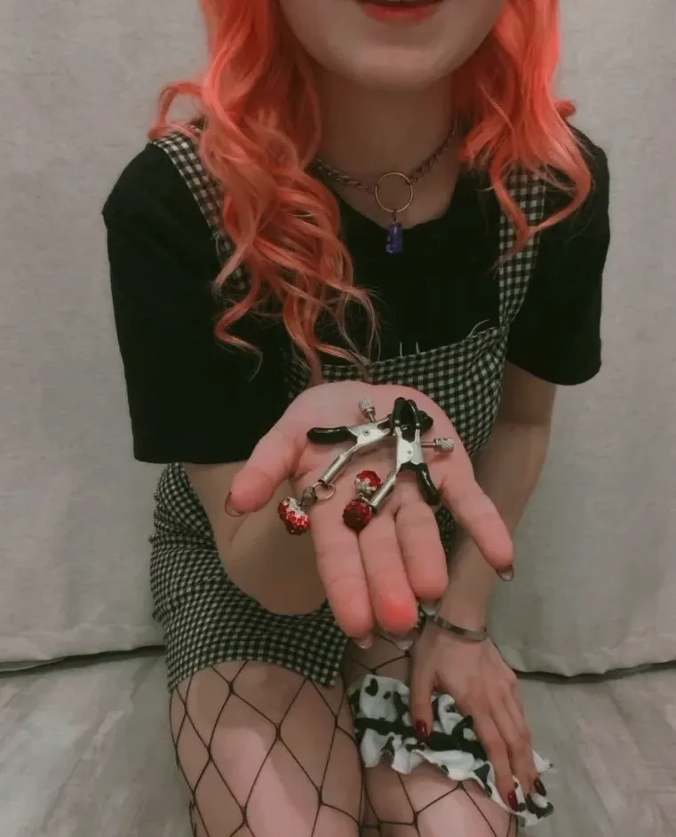 Ada, 19
