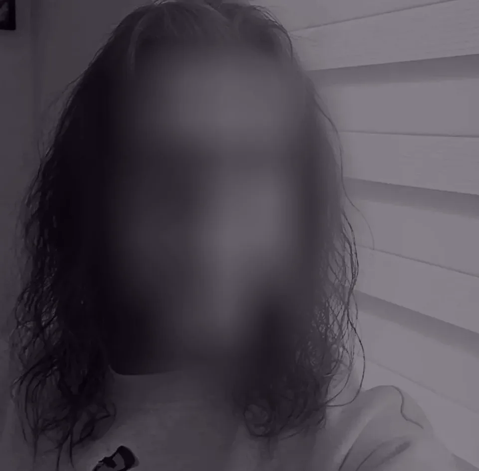 Olivia, 33