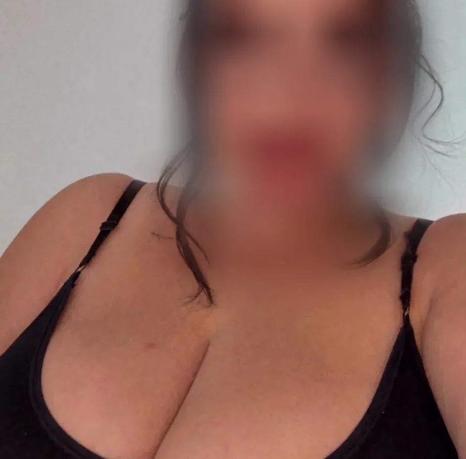 Paige, 24