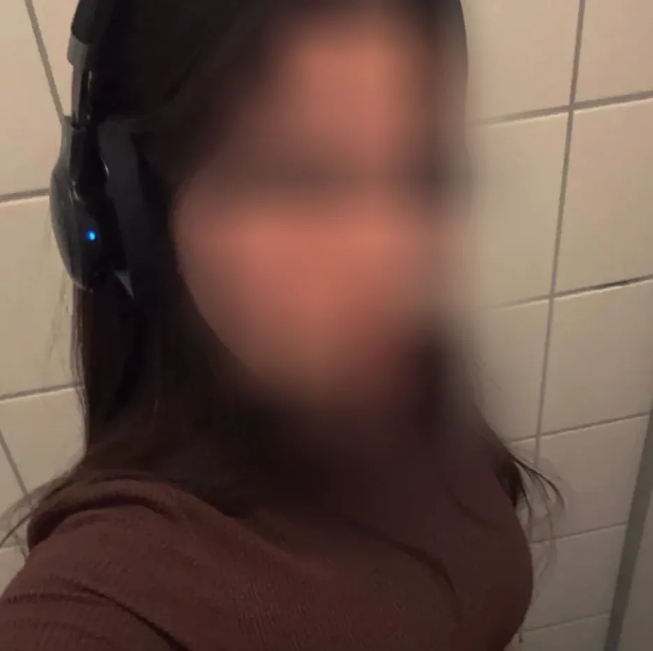 Tiana, 25